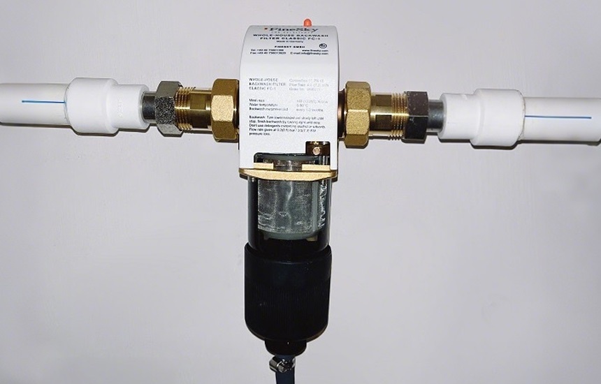 上海东方鸿璟园安装前置过滤器与反渗透净水器案例